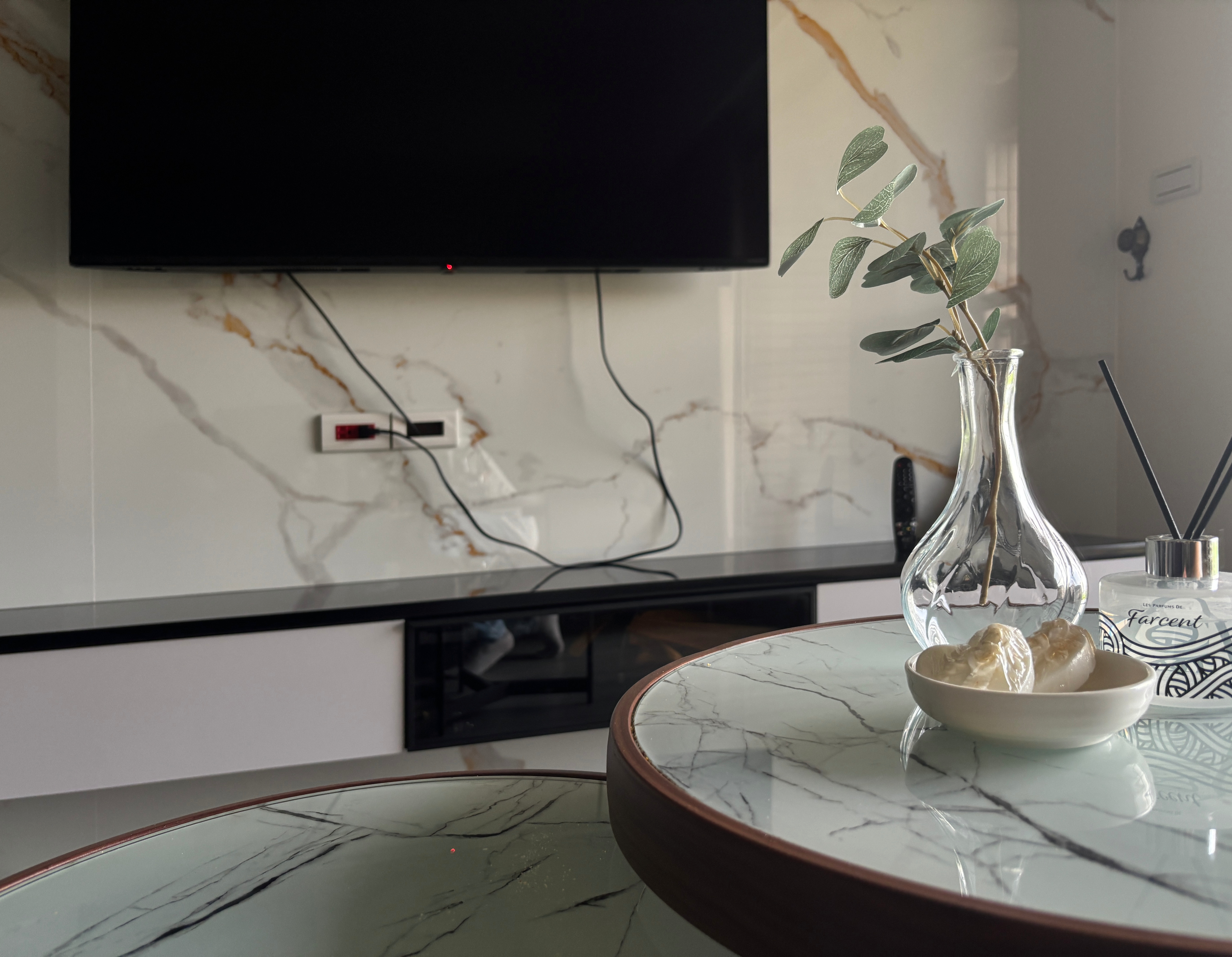 🏡 現代極簡美學：打造機能與品味兼具的質感居家空間